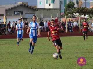 
<a style='margin-left: 5px;' class='btn btn-xs btn-social btn-facebook' href='https://www.facebook.com/sharer/sharer.php?u=https://boladovale.com.br/imgs/800-800-90/conteudo/fotos/1635/img5589.jpg' rel='popup' data-width='500' data-height='400'><i class='fa fa-facebook'></i>Compartilhar <span class='hidden-xs'>no Facebook</span>
</a> 
<a class='btn btn-default btn-xs' target='_blank' href='imgs/800-800-90/conteudo/fotos/1635/img5589.jpg'>
<span class='glyphicon glyphicon-cloud-download'></span> Salvar
</a> 
<span></span>