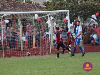 
<a style='margin-left: 5px;' class='btn btn-xs btn-social btn-facebook' href='https://www.facebook.com/sharer/sharer.php?u=https://boladovale.com.br/imgs/800-800-90/conteudo/fotos/1635/img5598.jpg' rel='popup' data-width='500' data-height='400'><i class='fa fa-facebook'></i>Compartilhar <span class='hidden-xs'>no Facebook</span>
</a> 
<a class='btn btn-default btn-xs' target='_blank' href='imgs/800-800-90/conteudo/fotos/1635/img5598.jpg'>
<span class='glyphicon glyphicon-cloud-download'></span> Salvar
</a> 
<span></span>