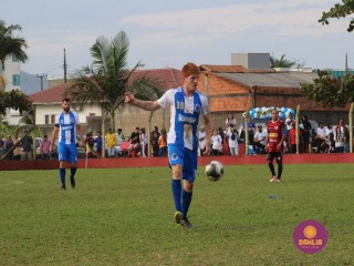 
<a style='margin-left: 5px;' class='btn btn-xs btn-social btn-facebook' href='https://www.facebook.com/sharer/sharer.php?u=https://boladovale.com.br/imgs/800-800-90/conteudo/fotos/1635/img5659.jpg' rel='popup' data-width='500' data-height='400'><i class='fa fa-facebook'></i>Compartilhar <span class='hidden-xs'>no Facebook</span>
</a> 
<a class='btn btn-default btn-xs' target='_blank' href='imgs/800-800-90/conteudo/fotos/1635/img5659.jpg'>
<span class='glyphicon glyphicon-cloud-download'></span> Salvar
</a> 
<span></span>