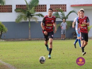 
<a style='margin-left: 5px;' class='btn btn-xs btn-social btn-facebook' href='https://www.facebook.com/sharer/sharer.php?u=https://boladovale.com.br/imgs/800-800-90/conteudo/fotos/1635/img5665.jpg' rel='popup' data-width='500' data-height='400'><i class='fa fa-facebook'></i>Compartilhar <span class='hidden-xs'>no Facebook</span>
</a> 
<a class='btn btn-default btn-xs' target='_blank' href='imgs/800-800-90/conteudo/fotos/1635/img5665.jpg'>
<span class='glyphicon glyphicon-cloud-download'></span> Salvar
</a> 
<span></span>