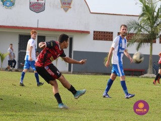 
<a style='margin-left: 5px;' class='btn btn-xs btn-social btn-facebook' href='https://www.facebook.com/sharer/sharer.php?u=https://boladovale.com.br/imgs/800-800-90/conteudo/fotos/1635/img5672.jpg' rel='popup' data-width='500' data-height='400'><i class='fa fa-facebook'></i>Compartilhar <span class='hidden-xs'>no Facebook</span>
</a> 
<a class='btn btn-default btn-xs' target='_blank' href='imgs/800-800-90/conteudo/fotos/1635/img5672.jpg'>
<span class='glyphicon glyphicon-cloud-download'></span> Salvar
</a> 
<span></span>