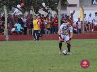 
<a style='margin-left: 5px;' class='btn btn-xs btn-social btn-facebook' href='https://www.facebook.com/sharer/sharer.php?u=https://boladovale.com.br/imgs/800-800-90/conteudo/fotos/1635/img5748.jpg' rel='popup' data-width='500' data-height='400'><i class='fa fa-facebook'></i>Compartilhar <span class='hidden-xs'>no Facebook</span>
</a> 
<a class='btn btn-default btn-xs' target='_blank' href='imgs/800-800-90/conteudo/fotos/1635/img5748.jpg'>
<span class='glyphicon glyphicon-cloud-download'></span> Salvar
</a> 
<span></span>