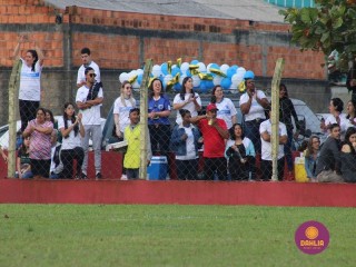 
<a style='margin-left: 5px;' class='btn btn-xs btn-social btn-facebook' href='https://www.facebook.com/sharer/sharer.php?u=https://boladovale.com.br/imgs/800-800-90/conteudo/fotos/1635/img5750.jpg' rel='popup' data-width='500' data-height='400'><i class='fa fa-facebook'></i>Compartilhar <span class='hidden-xs'>no Facebook</span>
</a> 
<a class='btn btn-default btn-xs' target='_blank' href='imgs/800-800-90/conteudo/fotos/1635/img5750.jpg'>
<span class='glyphicon glyphicon-cloud-download'></span> Salvar
</a> 
<span></span>