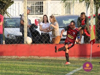 
<a style='margin-left: 5px;' class='btn btn-xs btn-social btn-facebook' href='https://www.facebook.com/sharer/sharer.php?u=https://boladovale.com.br/imgs/800-800-90/conteudo/fotos/1635/img5770.jpg' rel='popup' data-width='500' data-height='400'><i class='fa fa-facebook'></i>Compartilhar <span class='hidden-xs'>no Facebook</span>
</a> 
<a class='btn btn-default btn-xs' target='_blank' href='imgs/800-800-90/conteudo/fotos/1635/img5770.jpg'>
<span class='glyphicon glyphicon-cloud-download'></span> Salvar
</a> 
<span></span>