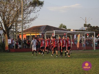 
<a style='margin-left: 5px;' class='btn btn-xs btn-social btn-facebook' href='https://www.facebook.com/sharer/sharer.php?u=https://boladovale.com.br/imgs/800-800-90/conteudo/fotos/1635/img5819.jpg' rel='popup' data-width='500' data-height='400'><i class='fa fa-facebook'></i>Compartilhar <span class='hidden-xs'>no Facebook</span>
</a> 
<a class='btn btn-default btn-xs' target='_blank' href='imgs/800-800-90/conteudo/fotos/1635/img5819.jpg'>
<span class='glyphicon glyphicon-cloud-download'></span> Salvar
</a> 
<span></span>