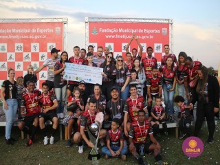 
<a style='margin-left: 5px;' class='btn btn-xs btn-social btn-facebook' href='https://www.facebook.com/sharer/sharer.php?u=https://boladovale.com.br/imgs/800-800-90/conteudo/fotos/1636/img5979.jpg' rel='popup' data-width='500' data-height='400'><i class='fa fa-facebook'></i>Compartilhar <span class='hidden-xs'>no Facebook</span>
</a> 
<a class='btn btn-default btn-xs' target='_blank' href='imgs/800-800-90/conteudo/fotos/1636/img5979.jpg'>
<span class='glyphicon glyphicon-cloud-download'></span> Salvar
</a> 
<span></span>