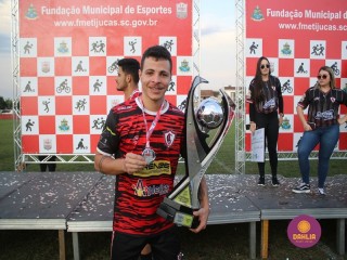 
<a style='margin-left: 5px;' class='btn btn-xs btn-social btn-facebook' href='https://www.facebook.com/sharer/sharer.php?u=https://boladovale.com.br/imgs/800-800-90/conteudo/fotos/1636/img5991.jpg' rel='popup' data-width='500' data-height='400'><i class='fa fa-facebook'></i>Compartilhar <span class='hidden-xs'>no Facebook</span>
</a> 
<a class='btn btn-default btn-xs' target='_blank' href='imgs/800-800-90/conteudo/fotos/1636/img5991.jpg'>
<span class='glyphicon glyphicon-cloud-download'></span> Salvar
</a> 
<span></span>