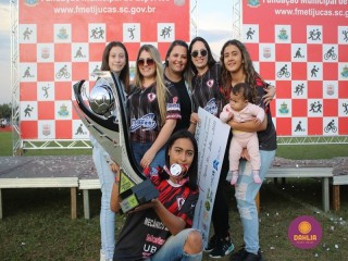 
<a style='margin-left: 5px;' class='btn btn-xs btn-social btn-facebook' href='https://www.facebook.com/sharer/sharer.php?u=https://boladovale.com.br/imgs/800-800-90/conteudo/fotos/1636/img5998.jpg' rel='popup' data-width='500' data-height='400'><i class='fa fa-facebook'></i>Compartilhar <span class='hidden-xs'>no Facebook</span>
</a> 
<a class='btn btn-default btn-xs' target='_blank' href='imgs/800-800-90/conteudo/fotos/1636/img5998.jpg'>
<span class='glyphicon glyphicon-cloud-download'></span> Salvar
</a> 
<span></span>