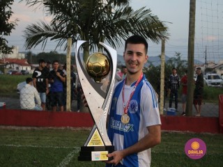 
<a style='margin-left: 5px;' class='btn btn-xs btn-social btn-facebook' href='https://www.facebook.com/sharer/sharer.php?u=https://boladovale.com.br/imgs/800-800-90/conteudo/fotos/1636/img6006.jpg' rel='popup' data-width='500' data-height='400'><i class='fa fa-facebook'></i>Compartilhar <span class='hidden-xs'>no Facebook</span>
</a> 
<a class='btn btn-default btn-xs' target='_blank' href='imgs/800-800-90/conteudo/fotos/1636/img6006.jpg'>
<span class='glyphicon glyphicon-cloud-download'></span> Salvar
</a> 
<span></span>
