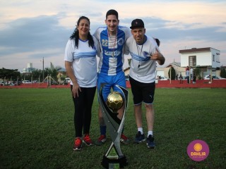 
<a style='margin-left: 5px;' class='btn btn-xs btn-social btn-facebook' href='https://www.facebook.com/sharer/sharer.php?u=https://boladovale.com.br/imgs/800-800-90/conteudo/fotos/1636/img6023.jpg' rel='popup' data-width='500' data-height='400'><i class='fa fa-facebook'></i>Compartilhar <span class='hidden-xs'>no Facebook</span>
</a> 
<a class='btn btn-default btn-xs' target='_blank' href='imgs/800-800-90/conteudo/fotos/1636/img6023.jpg'>
<span class='glyphicon glyphicon-cloud-download'></span> Salvar
</a> 
<span></span>