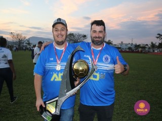 
<a style='margin-left: 5px;' class='btn btn-xs btn-social btn-facebook' href='https://www.facebook.com/sharer/sharer.php?u=https://boladovale.com.br/imgs/800-800-90/conteudo/fotos/1636/img6058.jpg' rel='popup' data-width='500' data-height='400'><i class='fa fa-facebook'></i>Compartilhar <span class='hidden-xs'>no Facebook</span>
</a> 
<a class='btn btn-default btn-xs' target='_blank' href='imgs/800-800-90/conteudo/fotos/1636/img6058.jpg'>
<span class='glyphicon glyphicon-cloud-download'></span> Salvar
</a> 
<span></span>