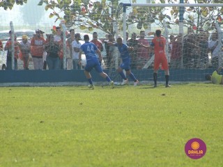 
<a style='margin-left: 5px;' class='btn btn-xs btn-social btn-facebook' href='https://www.facebook.com/sharer/sharer.php?u=https://boladovale.com.br/imgs/800-800-90/conteudo/fotos/1637/img4832.jpg' rel='popup' data-width='500' data-height='400'><i class='fa fa-facebook'></i>Compartilhar <span class='hidden-xs'>no Facebook</span>
</a> 
<a class='btn btn-default btn-xs' target='_blank' href='imgs/800-800-90/conteudo/fotos/1637/img4832.jpg'>
<span class='glyphicon glyphicon-cloud-download'></span> Salvar
</a> 
<span></span>