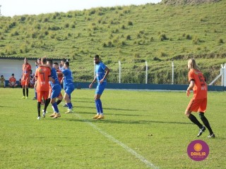 
<a style='margin-left: 5px;' class='btn btn-xs btn-social btn-facebook' href='https://www.facebook.com/sharer/sharer.php?u=https://boladovale.com.br/imgs/800-800-90/conteudo/fotos/1637/img4852.jpg' rel='popup' data-width='500' data-height='400'><i class='fa fa-facebook'></i>Compartilhar <span class='hidden-xs'>no Facebook</span>
</a> 
<a class='btn btn-default btn-xs' target='_blank' href='imgs/800-800-90/conteudo/fotos/1637/img4852.jpg'>
<span class='glyphicon glyphicon-cloud-download'></span> Salvar
</a> 
<span></span>