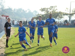 
<a style='margin-left: 5px;' class='btn btn-xs btn-social btn-facebook' href='https://www.facebook.com/sharer/sharer.php?u=https://boladovale.com.br/imgs/800-800-90/conteudo/fotos/1637/img4864.jpg' rel='popup' data-width='500' data-height='400'><i class='fa fa-facebook'></i>Compartilhar <span class='hidden-xs'>no Facebook</span>
</a> 
<a class='btn btn-default btn-xs' target='_blank' href='imgs/800-800-90/conteudo/fotos/1637/img4864.jpg'>
<span class='glyphicon glyphicon-cloud-download'></span> Salvar
</a> 
<span></span>