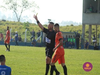 
<a style='margin-left: 5px;' class='btn btn-xs btn-social btn-facebook' href='https://www.facebook.com/sharer/sharer.php?u=https://boladovale.com.br/imgs/800-800-90/conteudo/fotos/1637/img4894.jpg' rel='popup' data-width='500' data-height='400'><i class='fa fa-facebook'></i>Compartilhar <span class='hidden-xs'>no Facebook</span>
</a> 
<a class='btn btn-default btn-xs' target='_blank' href='imgs/800-800-90/conteudo/fotos/1637/img4894.jpg'>
<span class='glyphicon glyphicon-cloud-download'></span> Salvar
</a> 
<span></span>