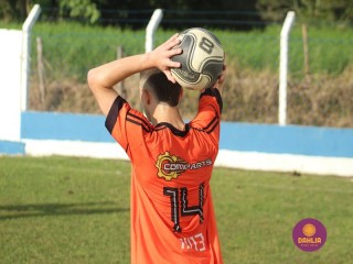 
<a style='margin-left: 5px;' class='btn btn-xs btn-social btn-facebook' href='https://www.facebook.com/sharer/sharer.php?u=https://boladovale.com.br/imgs/800-800-90/conteudo/fotos/1637/img4914.jpg' rel='popup' data-width='500' data-height='400'><i class='fa fa-facebook'></i>Compartilhar <span class='hidden-xs'>no Facebook</span>
</a> 
<a class='btn btn-default btn-xs' target='_blank' href='imgs/800-800-90/conteudo/fotos/1637/img4914.jpg'>
<span class='glyphicon glyphicon-cloud-download'></span> Salvar
</a> 
<span></span>