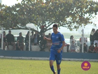 
<a style='margin-left: 5px;' class='btn btn-xs btn-social btn-facebook' href='https://www.facebook.com/sharer/sharer.php?u=https://boladovale.com.br/imgs/800-800-90/conteudo/fotos/1637/img4958.jpg' rel='popup' data-width='500' data-height='400'><i class='fa fa-facebook'></i>Compartilhar <span class='hidden-xs'>no Facebook</span>
</a> 
<a class='btn btn-default btn-xs' target='_blank' href='imgs/800-800-90/conteudo/fotos/1637/img4958.jpg'>
<span class='glyphicon glyphicon-cloud-download'></span> Salvar
</a> 
<span></span>