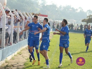 
<a style='margin-left: 5px;' class='btn btn-xs btn-social btn-facebook' href='https://www.facebook.com/sharer/sharer.php?u=https://boladovale.com.br/imgs/800-800-90/conteudo/fotos/1637/img4968.jpg' rel='popup' data-width='500' data-height='400'><i class='fa fa-facebook'></i>Compartilhar <span class='hidden-xs'>no Facebook</span>
</a> 
<a class='btn btn-default btn-xs' target='_blank' href='imgs/800-800-90/conteudo/fotos/1637/img4968.jpg'>
<span class='glyphicon glyphicon-cloud-download'></span> Salvar
</a> 
<span></span>