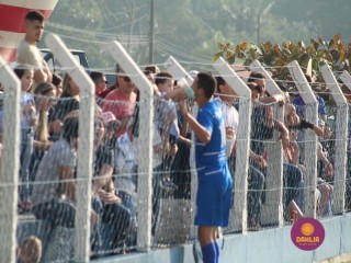 
<a style='margin-left: 5px;' class='btn btn-xs btn-social btn-facebook' href='https://www.facebook.com/sharer/sharer.php?u=https://boladovale.com.br/imgs/800-800-90/conteudo/fotos/1637/img4981.jpg' rel='popup' data-width='500' data-height='400'><i class='fa fa-facebook'></i>Compartilhar <span class='hidden-xs'>no Facebook</span>
</a> 
<a class='btn btn-default btn-xs' target='_blank' href='imgs/800-800-90/conteudo/fotos/1637/img4981.jpg'>
<span class='glyphicon glyphicon-cloud-download'></span> Salvar
</a> 
<span></span>