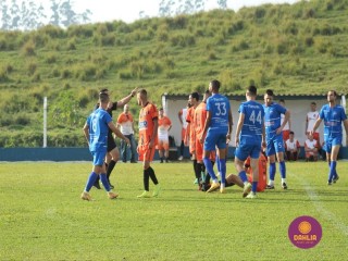 
<a style='margin-left: 5px;' class='btn btn-xs btn-social btn-facebook' href='https://www.facebook.com/sharer/sharer.php?u=https://boladovale.com.br/imgs/800-800-90/conteudo/fotos/1637/img4986.jpg' rel='popup' data-width='500' data-height='400'><i class='fa fa-facebook'></i>Compartilhar <span class='hidden-xs'>no Facebook</span>
</a> 
<a class='btn btn-default btn-xs' target='_blank' href='imgs/800-800-90/conteudo/fotos/1637/img4986.jpg'>
<span class='glyphicon glyphicon-cloud-download'></span> Salvar
</a> 
<span></span>