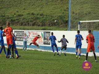 
<a style='margin-left: 5px;' class='btn btn-xs btn-social btn-facebook' href='https://www.facebook.com/sharer/sharer.php?u=https://boladovale.com.br/imgs/800-800-90/conteudo/fotos/1637/img5006.jpg' rel='popup' data-width='500' data-height='400'><i class='fa fa-facebook'></i>Compartilhar <span class='hidden-xs'>no Facebook</span>
</a> 
<a class='btn btn-default btn-xs' target='_blank' href='imgs/800-800-90/conteudo/fotos/1637/img5006.jpg'>
<span class='glyphicon glyphicon-cloud-download'></span> Salvar
</a> 
<span></span>