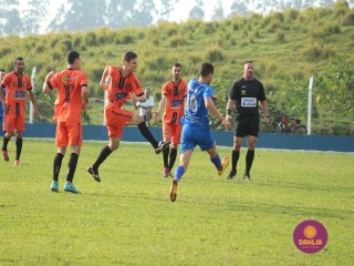 
<a style='margin-left: 5px;' class='btn btn-xs btn-social btn-facebook' href='https://www.facebook.com/sharer/sharer.php?u=https://boladovale.com.br/imgs/800-800-90/conteudo/fotos/1637/img5012.jpg' rel='popup' data-width='500' data-height='400'><i class='fa fa-facebook'></i>Compartilhar <span class='hidden-xs'>no Facebook</span>
</a> 
<a class='btn btn-default btn-xs' target='_blank' href='imgs/800-800-90/conteudo/fotos/1637/img5012.jpg'>
<span class='glyphicon glyphicon-cloud-download'></span> Salvar
</a> 
<span></span>