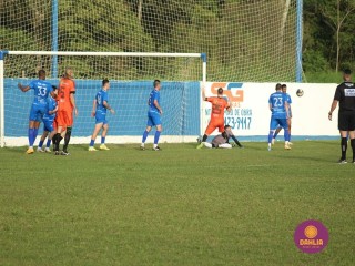 
<a style='margin-left: 5px;' class='btn btn-xs btn-social btn-facebook' href='https://www.facebook.com/sharer/sharer.php?u=https://boladovale.com.br/imgs/800-800-90/conteudo/fotos/1637/img5055.jpg' rel='popup' data-width='500' data-height='400'><i class='fa fa-facebook'></i>Compartilhar <span class='hidden-xs'>no Facebook</span>
</a> 
<a class='btn btn-default btn-xs' target='_blank' href='imgs/800-800-90/conteudo/fotos/1637/img5055.jpg'>
<span class='glyphicon glyphicon-cloud-download'></span> Salvar
</a> 
<span></span>