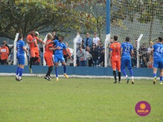 
<a style='margin-left: 5px;' class='btn btn-xs btn-social btn-facebook' href='https://www.facebook.com/sharer/sharer.php?u=https://boladovale.com.br/imgs/800-800-90/conteudo/fotos/1637/img5078.jpg' rel='popup' data-width='500' data-height='400'><i class='fa fa-facebook'></i>Compartilhar <span class='hidden-xs'>no Facebook</span>
</a> 
<a class='btn btn-default btn-xs' target='_blank' href='imgs/800-800-90/conteudo/fotos/1637/img5078.jpg'>
<span class='glyphicon glyphicon-cloud-download'></span> Salvar
</a> 
<span></span>