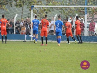 
<a style='margin-left: 5px;' class='btn btn-xs btn-social btn-facebook' href='https://www.facebook.com/sharer/sharer.php?u=https://boladovale.com.br/imgs/800-800-90/conteudo/fotos/1637/img5080.jpg' rel='popup' data-width='500' data-height='400'><i class='fa fa-facebook'></i>Compartilhar <span class='hidden-xs'>no Facebook</span>
</a> 
<a class='btn btn-default btn-xs' target='_blank' href='imgs/800-800-90/conteudo/fotos/1637/img5080.jpg'>
<span class='glyphicon glyphicon-cloud-download'></span> Salvar
</a> 
<span></span>