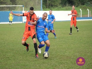 
<a style='margin-left: 5px;' class='btn btn-xs btn-social btn-facebook' href='https://www.facebook.com/sharer/sharer.php?u=https://boladovale.com.br/imgs/800-800-90/conteudo/fotos/1637/img5100.jpg' rel='popup' data-width='500' data-height='400'><i class='fa fa-facebook'></i>Compartilhar <span class='hidden-xs'>no Facebook</span>
</a> 
<a class='btn btn-default btn-xs' target='_blank' href='imgs/800-800-90/conteudo/fotos/1637/img5100.jpg'>
<span class='glyphicon glyphicon-cloud-download'></span> Salvar
</a> 
<span></span>