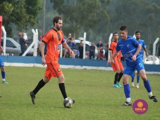 
<a style='margin-left: 5px;' class='btn btn-xs btn-social btn-facebook' href='https://www.facebook.com/sharer/sharer.php?u=https://boladovale.com.br/imgs/800-800-90/conteudo/fotos/1637/img5105.jpg' rel='popup' data-width='500' data-height='400'><i class='fa fa-facebook'></i>Compartilhar <span class='hidden-xs'>no Facebook</span>
</a> 
<a class='btn btn-default btn-xs' target='_blank' href='imgs/800-800-90/conteudo/fotos/1637/img5105.jpg'>
<span class='glyphicon glyphicon-cloud-download'></span> Salvar
</a> 
<span></span>