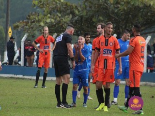 
<a style='margin-left: 5px;' class='btn btn-xs btn-social btn-facebook' href='https://www.facebook.com/sharer/sharer.php?u=https://boladovale.com.br/imgs/800-800-90/conteudo/fotos/1637/img5112.jpg' rel='popup' data-width='500' data-height='400'><i class='fa fa-facebook'></i>Compartilhar <span class='hidden-xs'>no Facebook</span>
</a> 
<a class='btn btn-default btn-xs' target='_blank' href='imgs/800-800-90/conteudo/fotos/1637/img5112.jpg'>
<span class='glyphicon glyphicon-cloud-download'></span> Salvar
</a> 
<span></span>