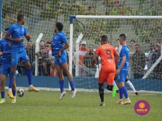 
<a style='margin-left: 5px;' class='btn btn-xs btn-social btn-facebook' href='https://www.facebook.com/sharer/sharer.php?u=https://boladovale.com.br/imgs/800-800-90/conteudo/fotos/1637/img5116.jpg' rel='popup' data-width='500' data-height='400'><i class='fa fa-facebook'></i>Compartilhar <span class='hidden-xs'>no Facebook</span>
</a> 
<a class='btn btn-default btn-xs' target='_blank' href='imgs/800-800-90/conteudo/fotos/1637/img5116.jpg'>
<span class='glyphicon glyphicon-cloud-download'></span> Salvar
</a> 
<span></span>