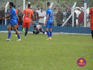 
<a style='margin-left: 5px;' class='btn btn-xs btn-social btn-facebook' href='https://www.facebook.com/sharer/sharer.php?u=https://boladovale.com.br/imgs/800-800-90/conteudo/fotos/1637/img5119.jpg' rel='popup' data-width='500' data-height='400'><i class='fa fa-facebook'></i>Compartilhar <span class='hidden-xs'>no Facebook</span>
</a> 
<a class='btn btn-default btn-xs' target='_blank' href='imgs/800-800-90/conteudo/fotos/1637/img5119.jpg'>
<span class='glyphicon glyphicon-cloud-download'></span> Salvar
</a> 
<span></span>