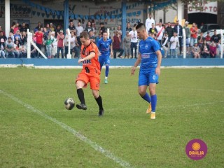 
<a style='margin-left: 5px;' class='btn btn-xs btn-social btn-facebook' href='https://www.facebook.com/sharer/sharer.php?u=https://boladovale.com.br/imgs/800-800-90/conteudo/fotos/1637/img5137.jpg' rel='popup' data-width='500' data-height='400'><i class='fa fa-facebook'></i>Compartilhar <span class='hidden-xs'>no Facebook</span>
</a> 
<a class='btn btn-default btn-xs' target='_blank' href='imgs/800-800-90/conteudo/fotos/1637/img5137.jpg'>
<span class='glyphicon glyphicon-cloud-download'></span> Salvar
</a> 
<span></span>