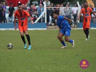 
<a style='margin-left: 5px;' class='btn btn-xs btn-social btn-facebook' href='https://www.facebook.com/sharer/sharer.php?u=https://boladovale.com.br/imgs/800-800-90/conteudo/fotos/1637/img5142.jpg' rel='popup' data-width='500' data-height='400'><i class='fa fa-facebook'></i>Compartilhar <span class='hidden-xs'>no Facebook</span>
</a> 
<a class='btn btn-default btn-xs' target='_blank' href='imgs/800-800-90/conteudo/fotos/1637/img5142.jpg'>
<span class='glyphicon glyphicon-cloud-download'></span> Salvar
</a> 
<span></span>