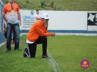 
<a style='margin-left: 5px;' class='btn btn-xs btn-social btn-facebook' href='https://www.facebook.com/sharer/sharer.php?u=https://boladovale.com.br/imgs/800-800-90/conteudo/fotos/1637/img5179.jpg' rel='popup' data-width='500' data-height='400'><i class='fa fa-facebook'></i>Compartilhar <span class='hidden-xs'>no Facebook</span>
</a> 
<a class='btn btn-default btn-xs' target='_blank' href='imgs/800-800-90/conteudo/fotos/1637/img5179.jpg'>
<span class='glyphicon glyphicon-cloud-download'></span> Salvar
</a> 
<span></span>