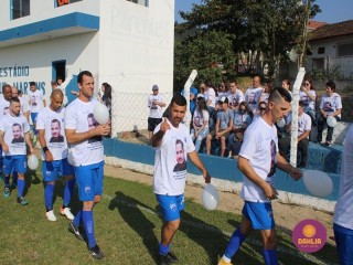 
<a style='margin-left: 5px;' class='btn btn-xs btn-social btn-facebook' href='https://www.facebook.com/sharer/sharer.php?u=https://boladovale.com.br/imgs/800-800-90/conteudo/fotos/1637/img6596.jpg' rel='popup' data-width='500' data-height='400'><i class='fa fa-facebook'></i>Compartilhar <span class='hidden-xs'>no Facebook</span>
</a> 
<a class='btn btn-default btn-xs' target='_blank' href='imgs/800-800-90/conteudo/fotos/1637/img6596.jpg'>
<span class='glyphicon glyphicon-cloud-download'></span> Salvar
</a> 
<span></span>