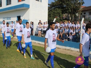 
<a style='margin-left: 5px;' class='btn btn-xs btn-social btn-facebook' href='https://www.facebook.com/sharer/sharer.php?u=https://boladovale.com.br/imgs/800-800-90/conteudo/fotos/1637/img6602.jpg' rel='popup' data-width='500' data-height='400'><i class='fa fa-facebook'></i>Compartilhar <span class='hidden-xs'>no Facebook</span>
</a> 
<a class='btn btn-default btn-xs' target='_blank' href='imgs/800-800-90/conteudo/fotos/1637/img6602.jpg'>
<span class='glyphicon glyphicon-cloud-download'></span> Salvar
</a> 
<span></span>