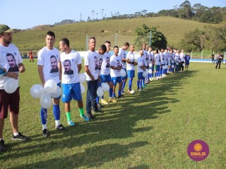 
<a style='margin-left: 5px;' class='btn btn-xs btn-social btn-facebook' href='https://www.facebook.com/sharer/sharer.php?u=https://boladovale.com.br/imgs/800-800-90/conteudo/fotos/1637/img6609.jpg' rel='popup' data-width='500' data-height='400'><i class='fa fa-facebook'></i>Compartilhar <span class='hidden-xs'>no Facebook</span>
</a> 
<a class='btn btn-default btn-xs' target='_blank' href='imgs/800-800-90/conteudo/fotos/1637/img6609.jpg'>
<span class='glyphicon glyphicon-cloud-download'></span> Salvar
</a> 
<span></span>