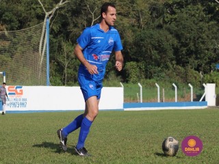 
<a style='margin-left: 5px;' class='btn btn-xs btn-social btn-facebook' href='https://www.facebook.com/sharer/sharer.php?u=https://boladovale.com.br/imgs/800-800-90/conteudo/fotos/1637/img6737.jpg' rel='popup' data-width='500' data-height='400'><i class='fa fa-facebook'></i>Compartilhar <span class='hidden-xs'>no Facebook</span>
</a> 
<a class='btn btn-default btn-xs' target='_blank' href='imgs/800-800-90/conteudo/fotos/1637/img6737.jpg'>
<span class='glyphicon glyphicon-cloud-download'></span> Salvar
</a> 
<span></span>