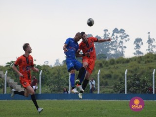 
<a style='margin-left: 5px;' class='btn btn-xs btn-social btn-facebook' href='https://www.facebook.com/sharer/sharer.php?u=https://boladovale.com.br/imgs/800-800-90/conteudo/fotos/1637/img6902.jpg' rel='popup' data-width='500' data-height='400'><i class='fa fa-facebook'></i>Compartilhar <span class='hidden-xs'>no Facebook</span>
</a> 
<a class='btn btn-default btn-xs' target='_blank' href='imgs/800-800-90/conteudo/fotos/1637/img6902.jpg'>
<span class='glyphicon glyphicon-cloud-download'></span> Salvar
</a> 
<span></span>