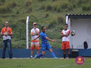 
<a style='margin-left: 5px;' class='btn btn-xs btn-social btn-facebook' href='https://www.facebook.com/sharer/sharer.php?u=https://boladovale.com.br/imgs/800-800-90/conteudo/fotos/1637/img6905.jpg' rel='popup' data-width='500' data-height='400'><i class='fa fa-facebook'></i>Compartilhar <span class='hidden-xs'>no Facebook</span>
</a> 
<a class='btn btn-default btn-xs' target='_blank' href='imgs/800-800-90/conteudo/fotos/1637/img6905.jpg'>
<span class='glyphicon glyphicon-cloud-download'></span> Salvar
</a> 
<span></span>