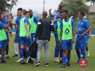 
<a style='margin-left: 5px;' class='btn btn-xs btn-social btn-facebook' href='https://www.facebook.com/sharer/sharer.php?u=https://boladovale.com.br/imgs/800-800-90/conteudo/fotos/1637/img6923.jpg' rel='popup' data-width='500' data-height='400'><i class='fa fa-facebook'></i>Compartilhar <span class='hidden-xs'>no Facebook</span>
</a> 
<a class='btn btn-default btn-xs' target='_blank' href='imgs/800-800-90/conteudo/fotos/1637/img6923.jpg'>
<span class='glyphicon glyphicon-cloud-download'></span> Salvar
</a> 
<span></span>