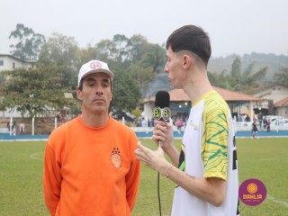 
<a style='margin-left: 5px;' class='btn btn-xs btn-social btn-facebook' href='https://www.facebook.com/sharer/sharer.php?u=https://boladovale.com.br/imgs/800-800-90/conteudo/fotos/1637/img6929.jpg' rel='popup' data-width='500' data-height='400'><i class='fa fa-facebook'></i>Compartilhar <span class='hidden-xs'>no Facebook</span>
</a> 
<a class='btn btn-default btn-xs' target='_blank' href='imgs/800-800-90/conteudo/fotos/1637/img6929.jpg'>
<span class='glyphicon glyphicon-cloud-download'></span> Salvar
</a> 
<span></span>