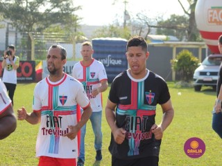 
<a style='margin-left: 5px;' class='btn btn-xs btn-social btn-facebook' href='https://www.facebook.com/sharer/sharer.php?u=https://boladovale.com.br/imgs/800-800-90/conteudo/fotos/1638/img5265.jpg' rel='popup' data-width='500' data-height='400'><i class='fa fa-facebook'></i>Compartilhar <span class='hidden-xs'>no Facebook</span>
</a> 
<a class='btn btn-default btn-xs' target='_blank' href='imgs/800-800-90/conteudo/fotos/1638/img5265.jpg'>
<span class='glyphicon glyphicon-cloud-download'></span> Salvar
</a> 
<span></span>