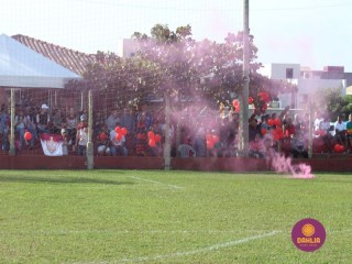 
<a style='margin-left: 5px;' class='btn btn-xs btn-social btn-facebook' href='https://www.facebook.com/sharer/sharer.php?u=https://boladovale.com.br/imgs/800-800-90/conteudo/fotos/1638/img5274.jpg' rel='popup' data-width='500' data-height='400'><i class='fa fa-facebook'></i>Compartilhar <span class='hidden-xs'>no Facebook</span>
</a> 
<a class='btn btn-default btn-xs' target='_blank' href='imgs/800-800-90/conteudo/fotos/1638/img5274.jpg'>
<span class='glyphicon glyphicon-cloud-download'></span> Salvar
</a> 
<span></span>