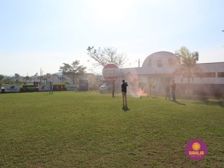 
<a style='margin-left: 5px;' class='btn btn-xs btn-social btn-facebook' href='https://www.facebook.com/sharer/sharer.php?u=https://boladovale.com.br/imgs/800-800-90/conteudo/fotos/1638/img5278.jpg' rel='popup' data-width='500' data-height='400'><i class='fa fa-facebook'></i>Compartilhar <span class='hidden-xs'>no Facebook</span>
</a> 
<a class='btn btn-default btn-xs' target='_blank' href='imgs/800-800-90/conteudo/fotos/1638/img5278.jpg'>
<span class='glyphicon glyphicon-cloud-download'></span> Salvar
</a> 
<span></span>