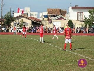 
<a style='margin-left: 5px;' class='btn btn-xs btn-social btn-facebook' href='https://www.facebook.com/sharer/sharer.php?u=https://boladovale.com.br/imgs/800-800-90/conteudo/fotos/1638/img5324.jpg' rel='popup' data-width='500' data-height='400'><i class='fa fa-facebook'></i>Compartilhar <span class='hidden-xs'>no Facebook</span>
</a> 
<a class='btn btn-default btn-xs' target='_blank' href='imgs/800-800-90/conteudo/fotos/1638/img5324.jpg'>
<span class='glyphicon glyphicon-cloud-download'></span> Salvar
</a> 
<span></span>