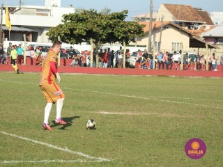 
<a style='margin-left: 5px;' class='btn btn-xs btn-social btn-facebook' href='https://www.facebook.com/sharer/sharer.php?u=https://boladovale.com.br/imgs/800-800-90/conteudo/fotos/1638/img5375.jpg' rel='popup' data-width='500' data-height='400'><i class='fa fa-facebook'></i>Compartilhar <span class='hidden-xs'>no Facebook</span>
</a> 
<a class='btn btn-default btn-xs' target='_blank' href='imgs/800-800-90/conteudo/fotos/1638/img5375.jpg'>
<span class='glyphicon glyphicon-cloud-download'></span> Salvar
</a> 
<span></span>